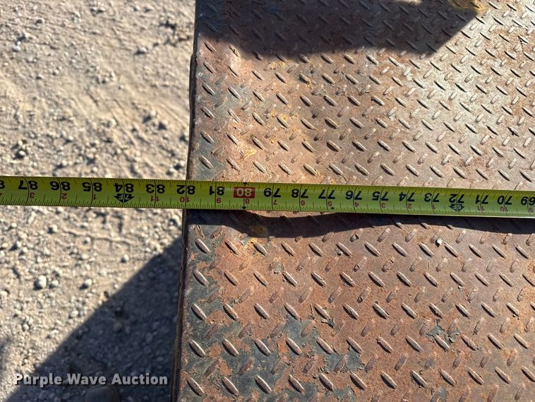 image for item EP2700 2012 GMC Sierra 2500HD Crew Cab flatbed pickup truck