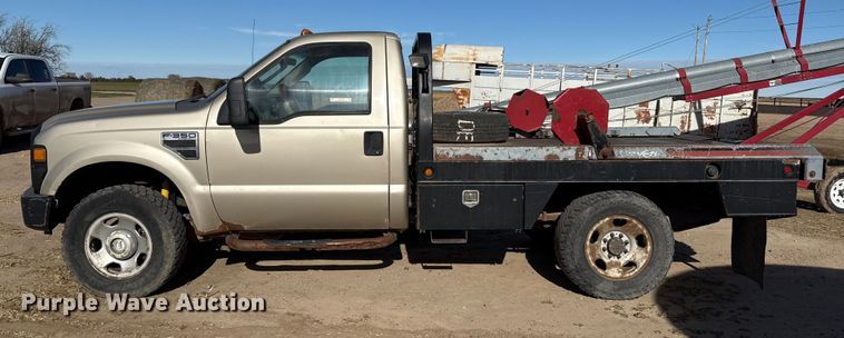 image for item EP2708 2008 Ford F350 flatbed pickup truck