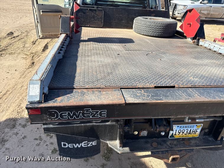 image for item EP2708 2008 Ford F350 flatbed pickup truck