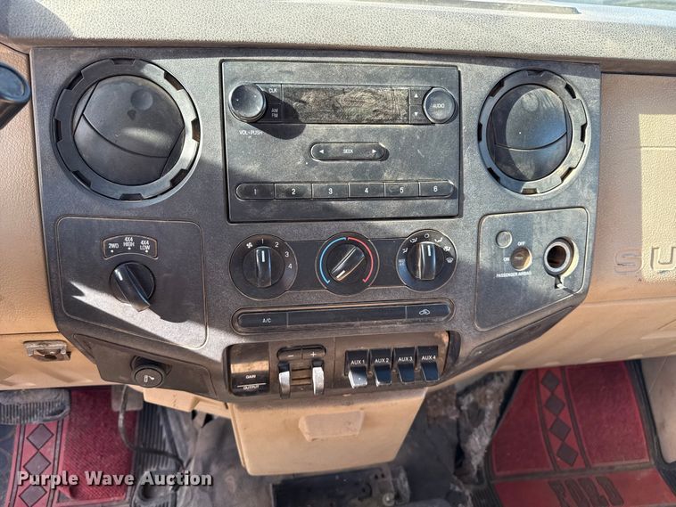 image for item EP2708 2008 Ford F350 flatbed pickup truck