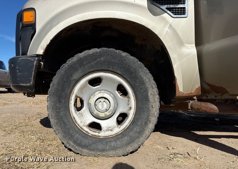 image for item EP2708 2008 Ford F350 flatbed pickup truck