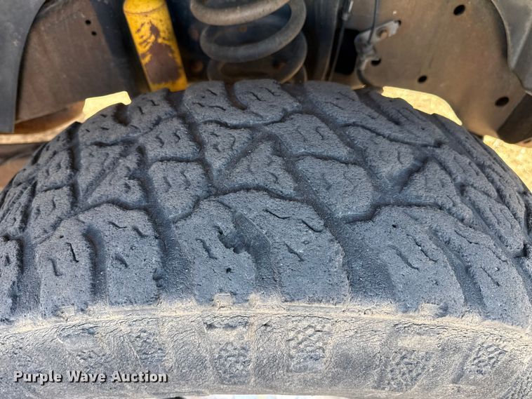 image for item EP2708 2008 Ford F350 flatbed pickup truck