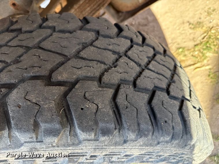 image for item EP2708 2008 Ford F350 flatbed pickup truck