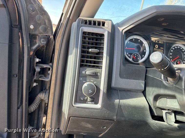 image for item EP2709 2015 Ram 1500 pickup truck