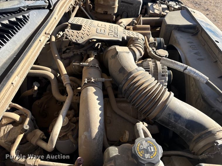 image for item EP2716 2002 GMC Sierra 2500HD Ext. Cab flatbed pickup truck