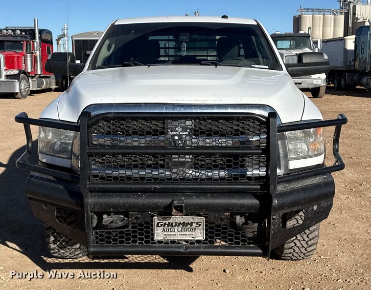 image for item EP2717 2018 RAM 2500 Crew Cab flatbed pickup truck