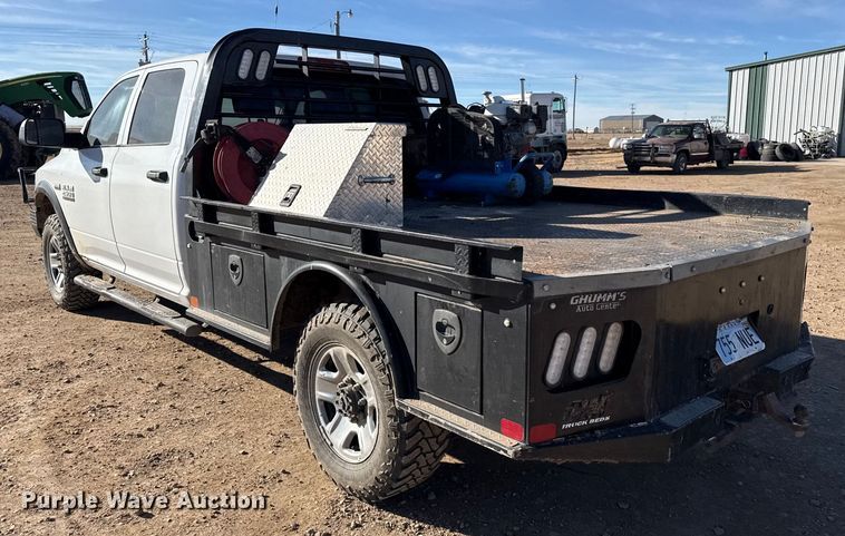 image for item EP2717 2018 RAM 2500 Crew Cab flatbed pickup truck