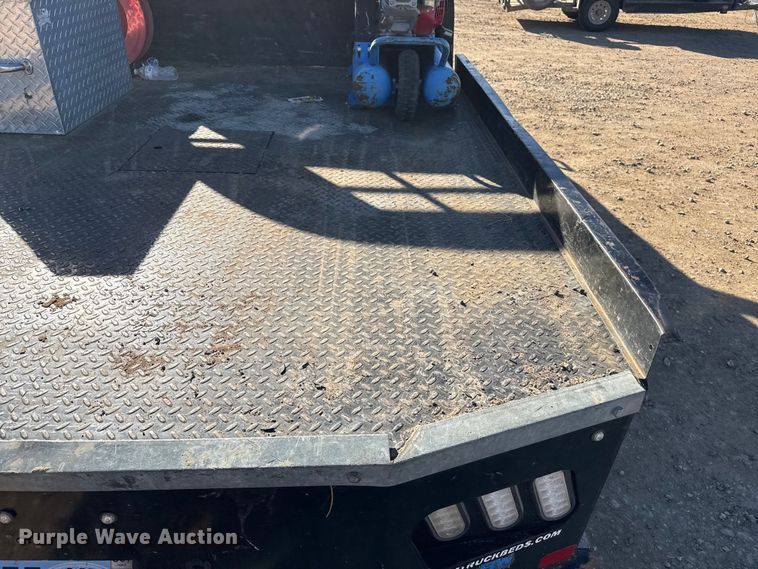 image for item EP2717 2018 RAM 2500 Crew Cab flatbed pickup truck