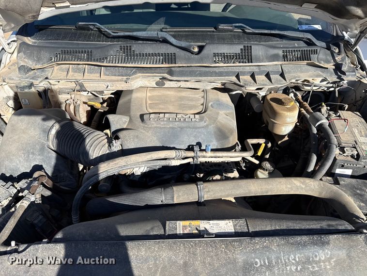 image for item EP2717 2018 RAM 2500 Crew Cab flatbed pickup truck