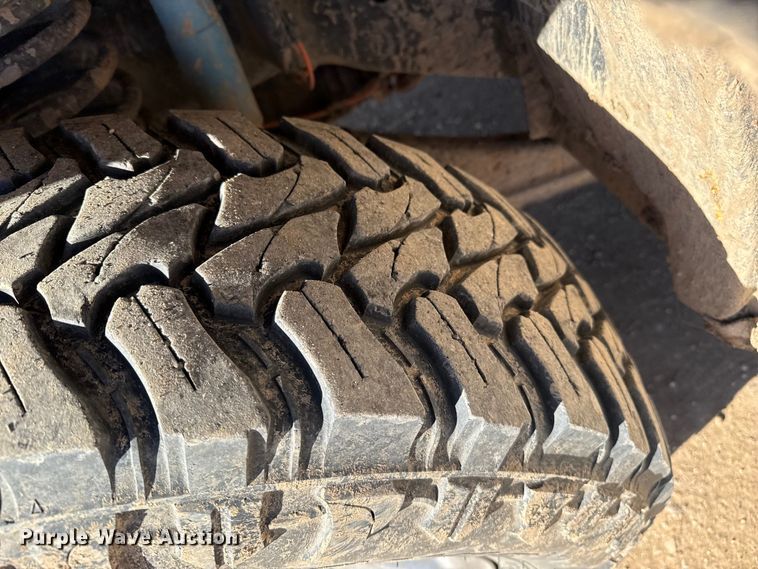 image for item EP2717 2018 RAM 2500 Crew Cab flatbed pickup truck