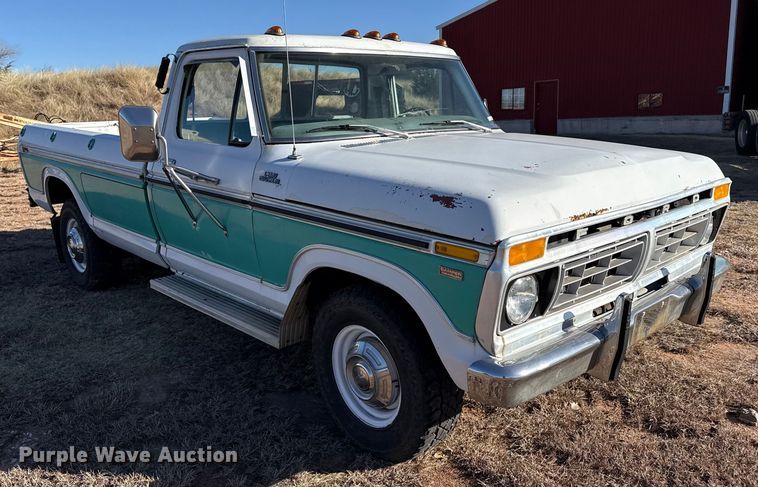 image for item EP2734 1977 Ford F350 Ranger Camper Special pickup truck