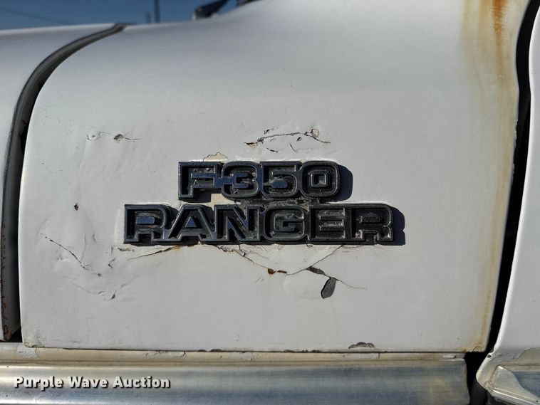 image for item EP2734 1977 Ford F350 Ranger Camper Special pickup truck