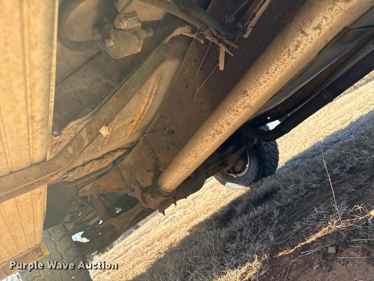 image for item EP2734 1977 Ford F350 Ranger Camper Special pickup truck