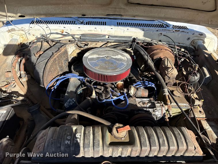 image for item EP2734 1977 Ford F350 Ranger Camper Special pickup truck