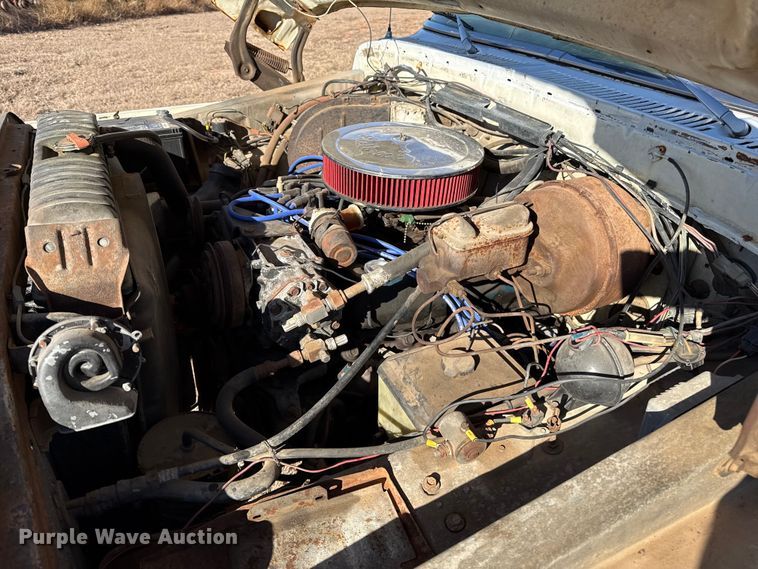 image for item EP2734 1977 Ford F350 Ranger Camper Special pickup truck