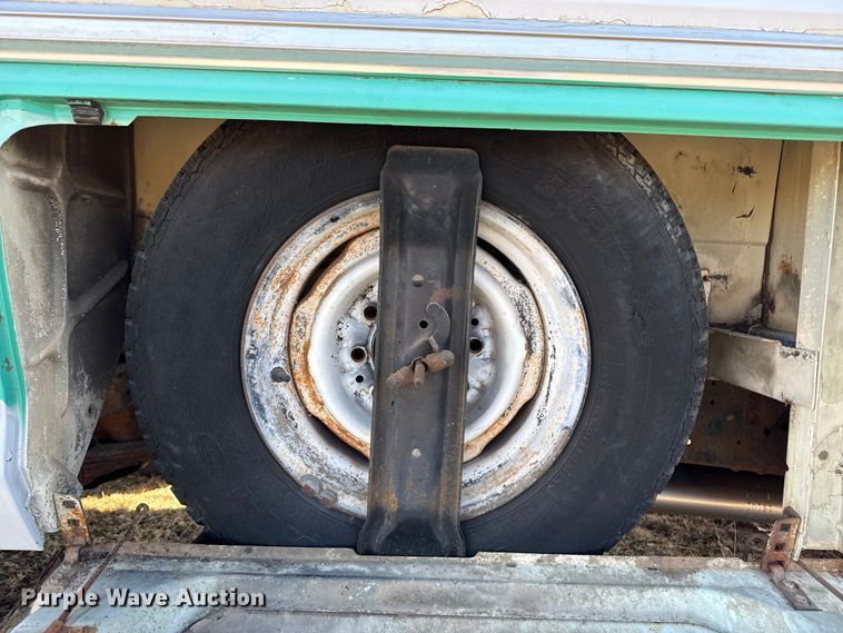 image for item EP2734 1977 Ford F350 Ranger Camper Special pickup truck