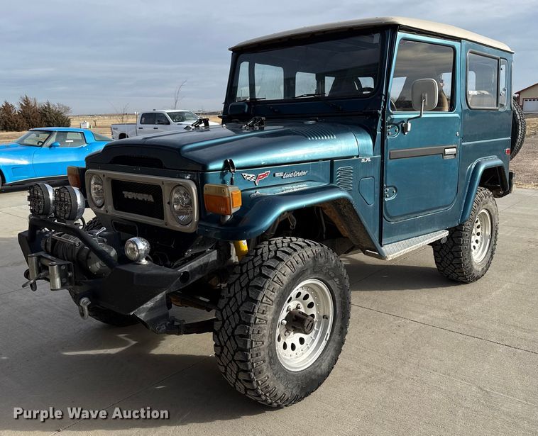 image for item EP2744 1979 Toyota FJ40 Land Cruiser SUV