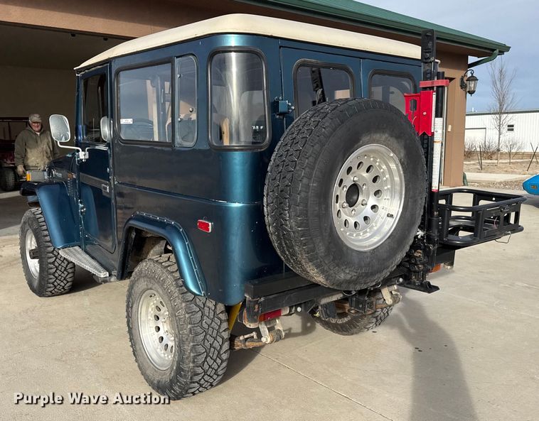 image for item EP2744 1979 Toyota FJ40 Land Cruiser SUV