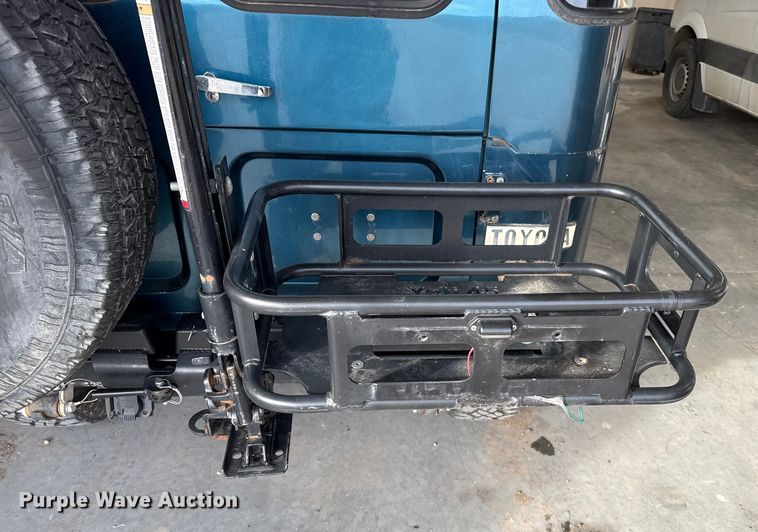 image for item EP2744 1979 Toyota FJ40 Land Cruiser SUV