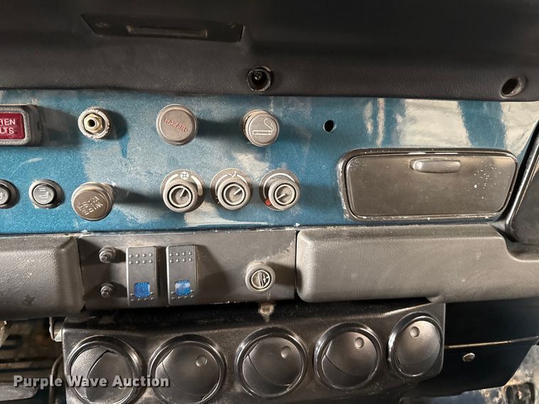 image for item EP2744 1979 Toyota FJ40 Land Cruiser SUV