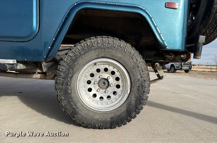 image for item EP2744 1979 Toyota FJ40 Land Cruiser SUV
