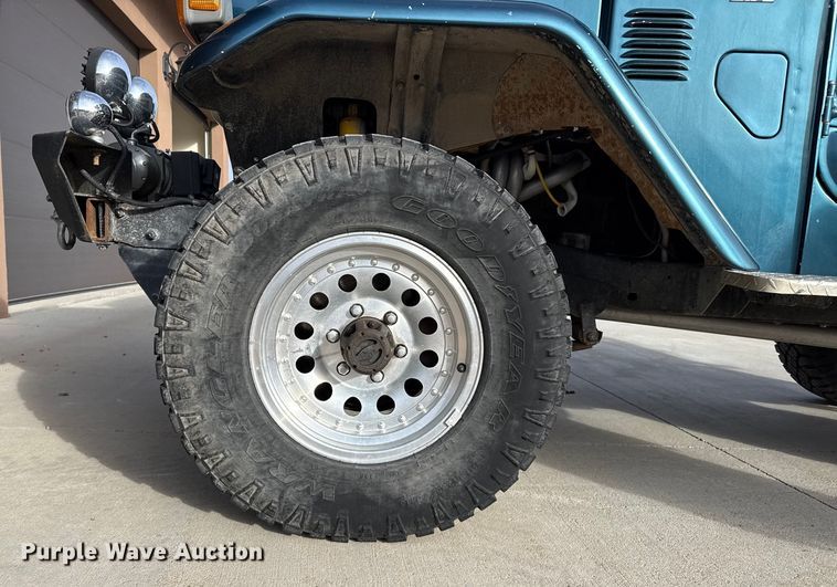 image for item EP2744 1979 Toyota FJ40 Land Cruiser SUV