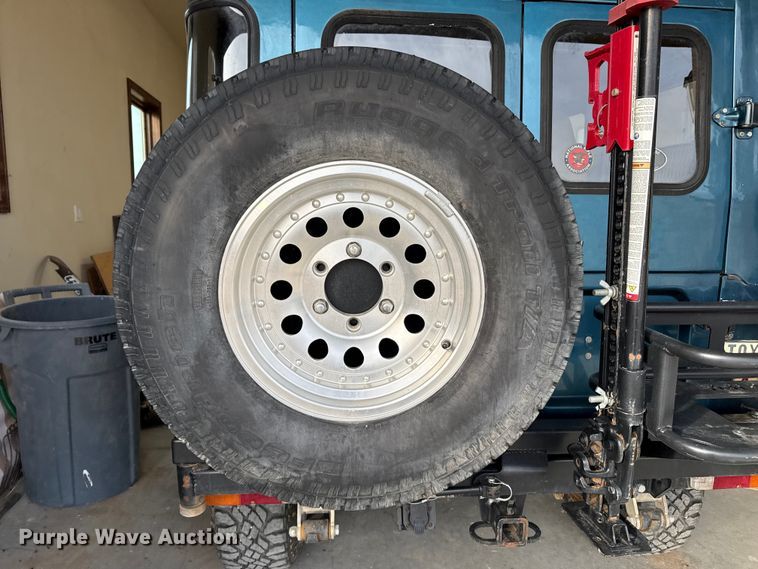 image for item EP2744 1979 Toyota FJ40 Land Cruiser SUV