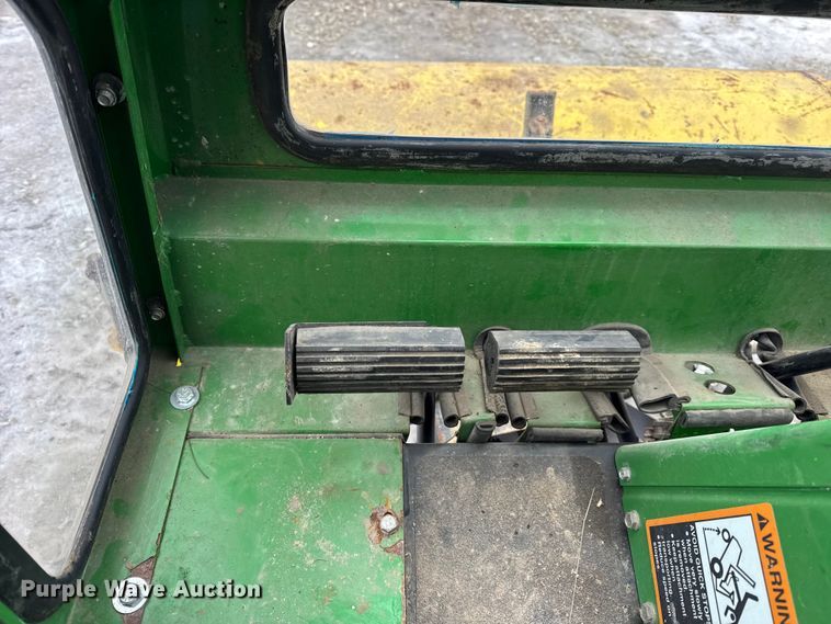 image for item ER0332 John Deere F932 lawn mower