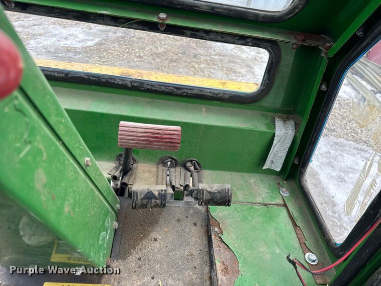 image for item ER0332 John Deere F932 lawn mower