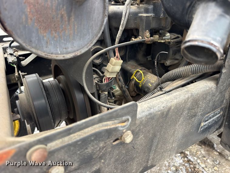 image for item ER0332 John Deere F932 lawn mower