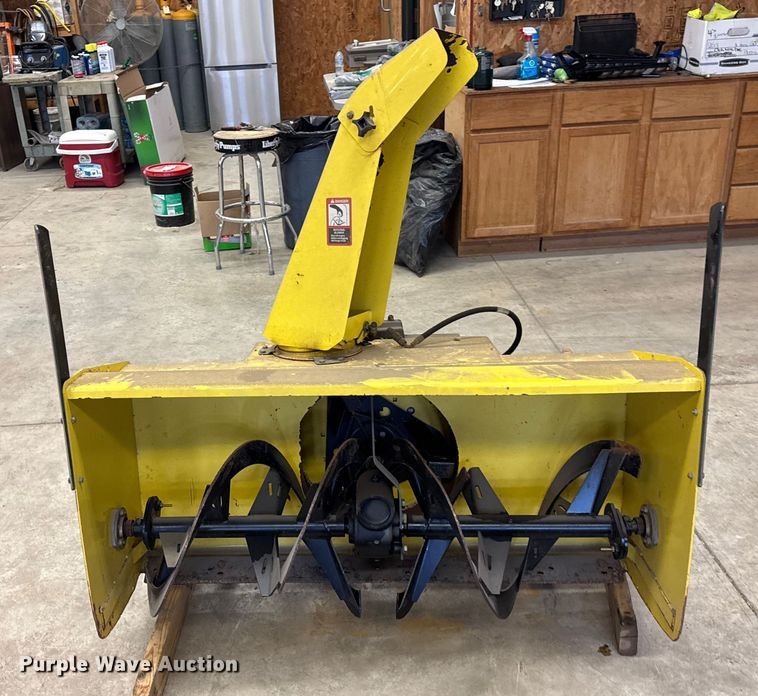 image for item ER0332 John Deere F932 lawn mower