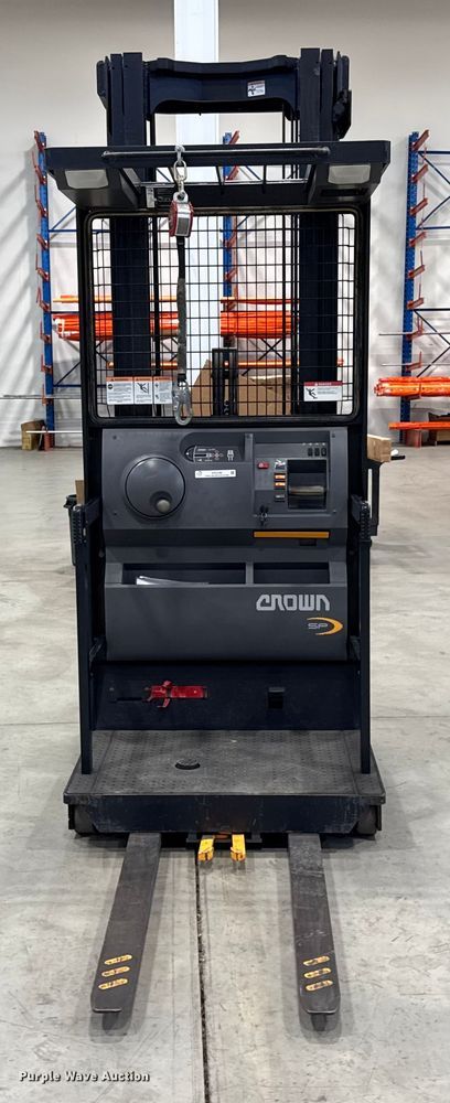 image for item ER0346 2016 Crown SP3520-30 order picker