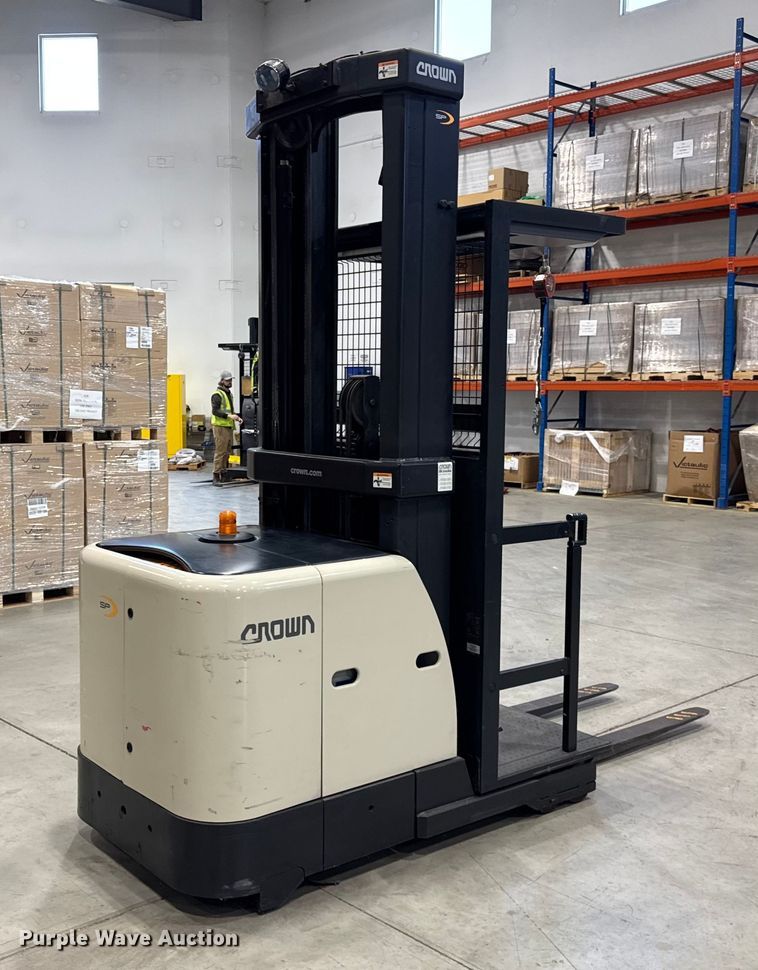 image for item ER0346 2016 Crown SP3520-30 order picker