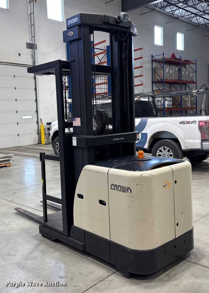 image for item ER0346 2016 Crown SP3520-30 order picker