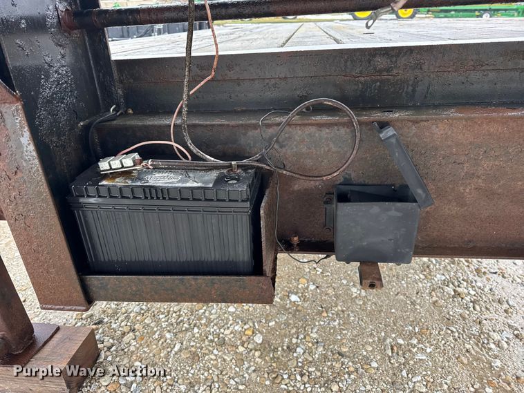 image for item ER0356 2003 JAMAR TA825GS drop deck equipment trailer