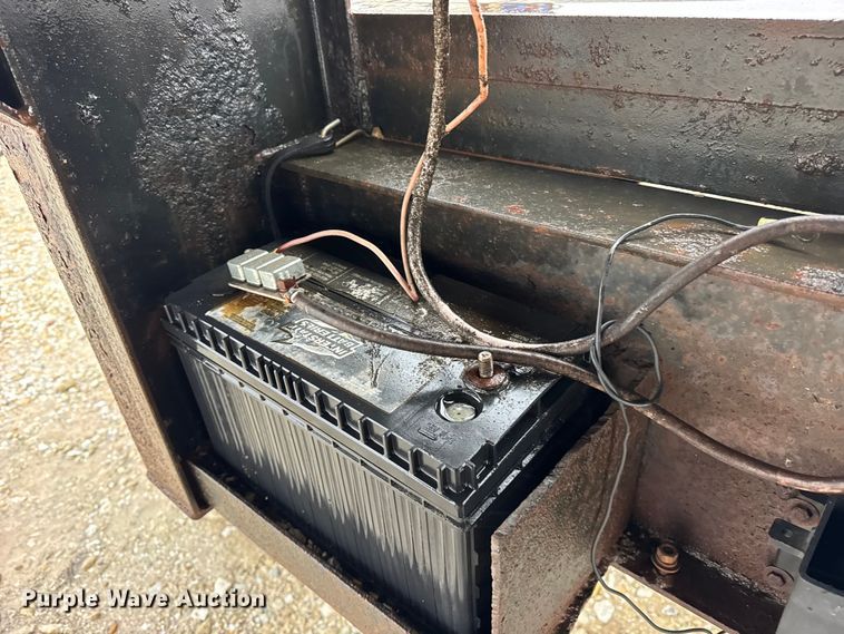 image for item ER0356 2003 JAMAR TA825GS drop deck equipment trailer