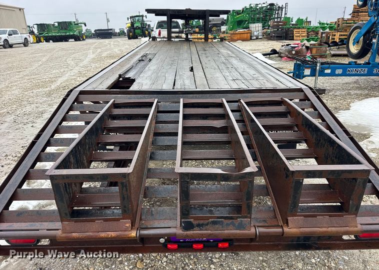 image for item ER0356 2003 JAMAR TA825GS drop deck equipment trailer