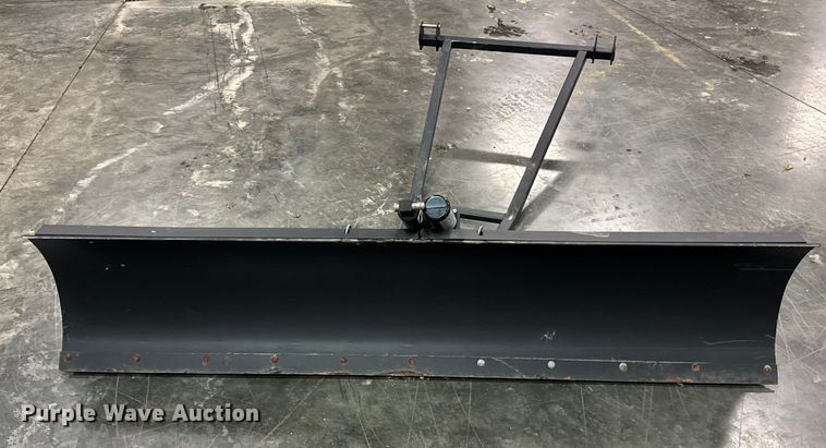 image for item ER0358 John Deere snow plow