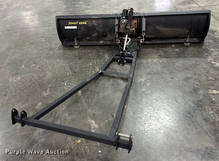image for item ER0358 John Deere snow plow