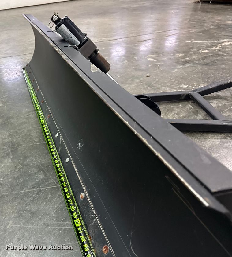 image for item ER0358 John Deere snow plow