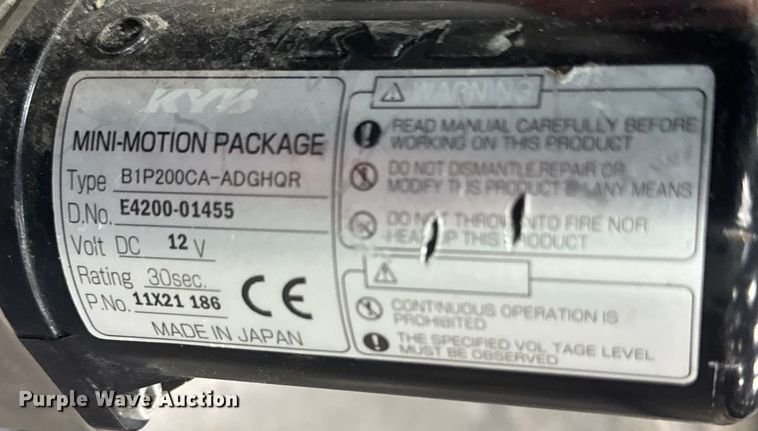 image for item ER0358 John Deere snow plow