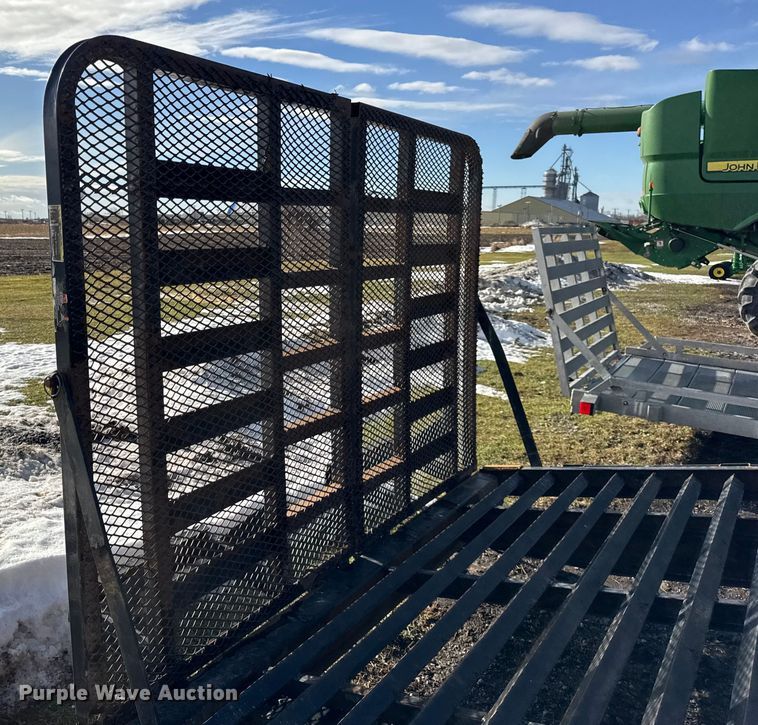 image for item ER0361 2017 Load Trail equipment trailer