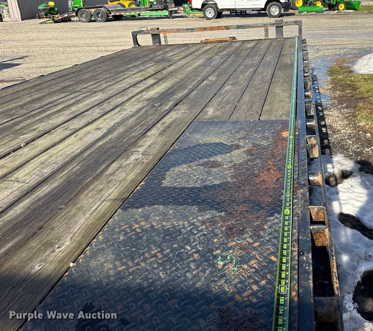 image for item ER0361 2017 Load Trail equipment trailer