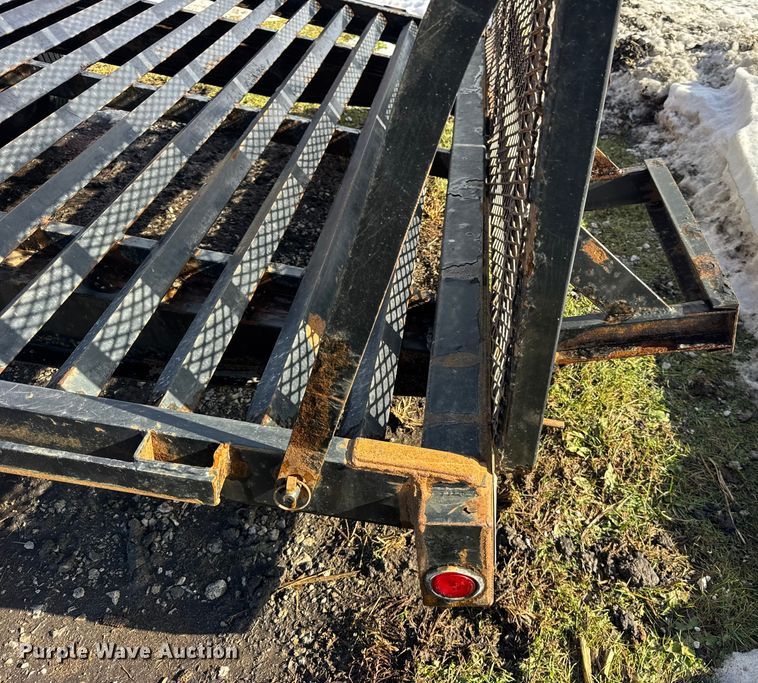 image for item ER0361 2017 Load Trail equipment trailer