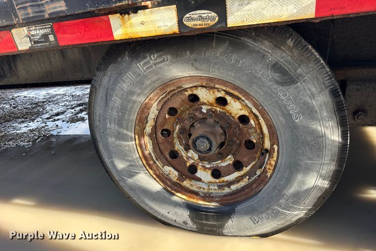 image for item ER0361 2017 Load Trail equipment trailer