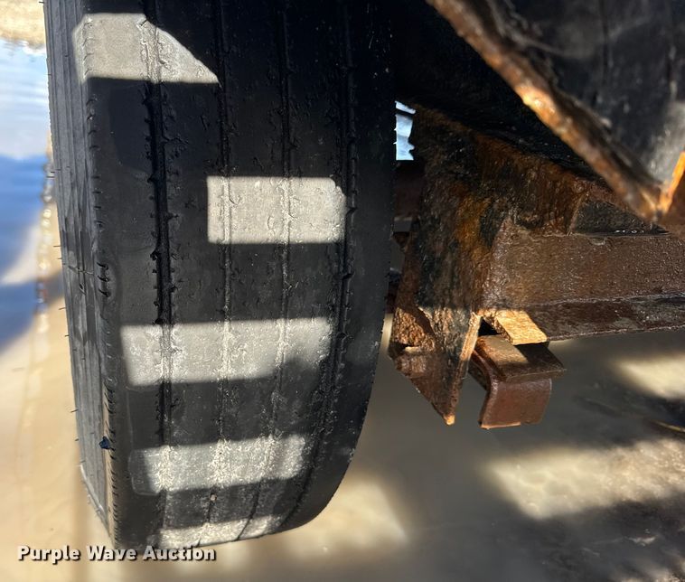 image for item ER0361 2017 Load Trail equipment trailer