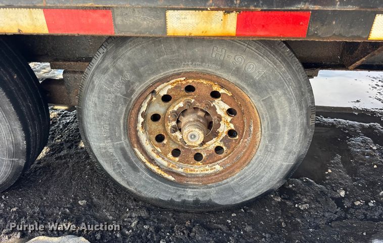 image for item ER0361 2017 Load Trail equipment trailer