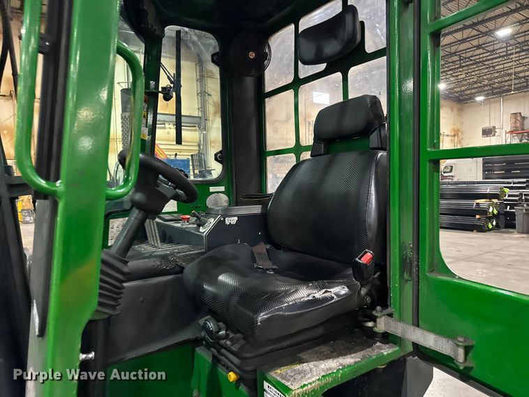 image for item ER0363 2016 Combilift C6000 forklift