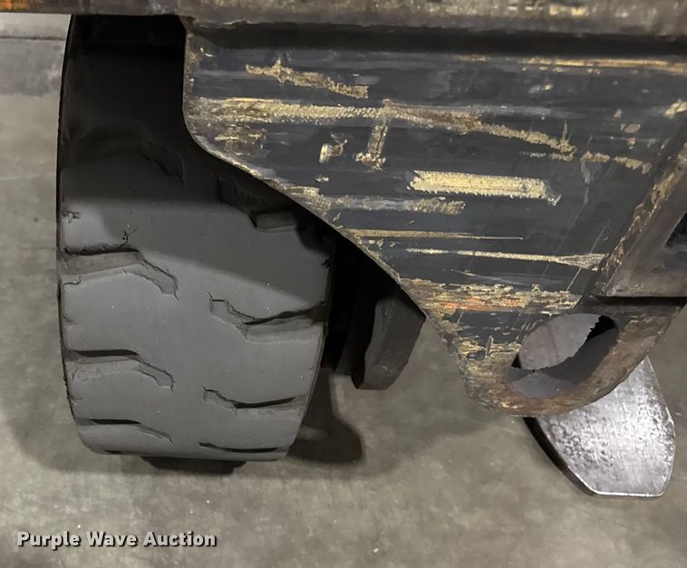 image for item ER0363 2016 Combilift C6000 forklift