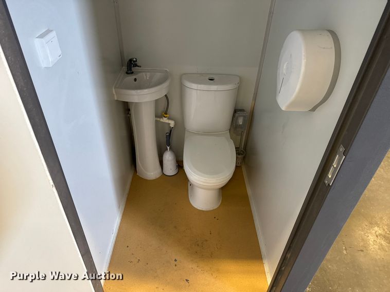 image for item ES5509 Portable bathroom